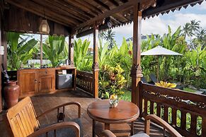 Santris Villa by GenuineHost
