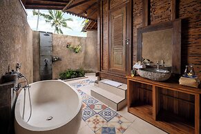 Santris Villa by GenuineHost