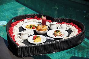 Santris Villa by GenuineHost