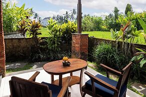 Santris Villa by GenuineHost