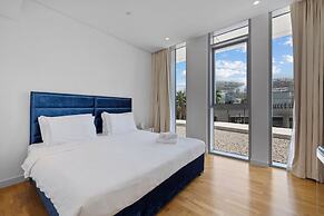 Bluewater's Residence Bay 2BR-Maid Room