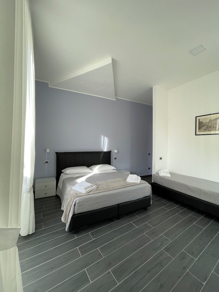 Le Porte di Napoli - Rooms