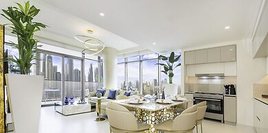 LUX The Marina Vista Beachfront Suite 3