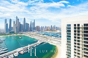 LUX The Marina Vista Beachfront Suite 3