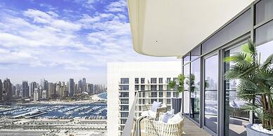 LUX The Marina Vista Beachfront Suite 3