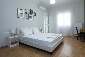 Panormou Modern Elegant 3 Bd Balcony Apt