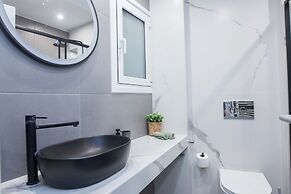 Panormou Modern Elegant 3 Bd Balcony Apt