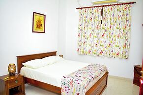 3 Bed House - Wifi, Parking, 10minbeach