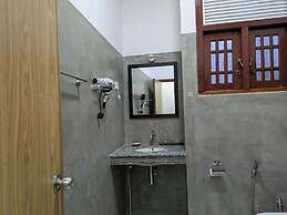 3 Bed House - Wifi, Parking, 10minbeach