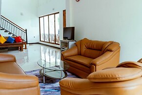 Lake wind villa