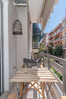 Modern Apartment in Thiseio with Balcony