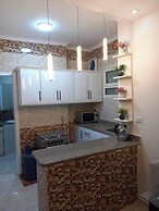 3-bed 2-bath Sleeps 7 With Free Parking