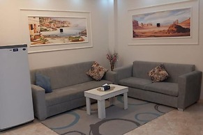 3-bed 2-bath Sleeps 7 With Free Parking