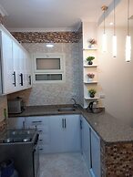 3-bed 2-bath Sleeps 7 With Free Parking