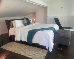 LF Jungle Retreat