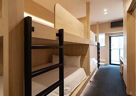 UH SUITE NAMBA STATION
