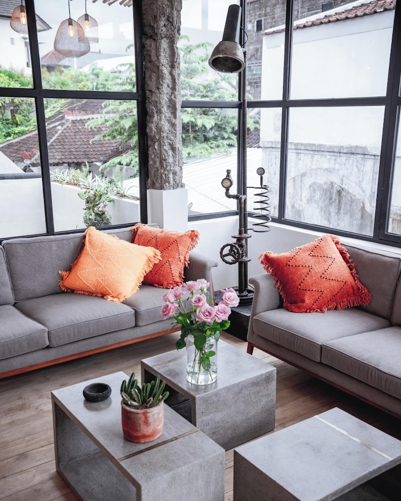 Mercato Lofts 1&2