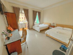 HOA LAN HOTEL