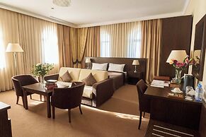 Kainar Hotel