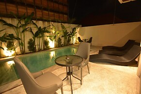 Onyx Beach Hotel