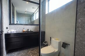 Onyx Beach Hotel