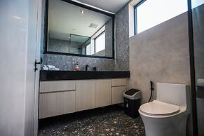 Onyx Beach Hotel