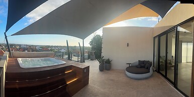 Onyx Beach Hotel