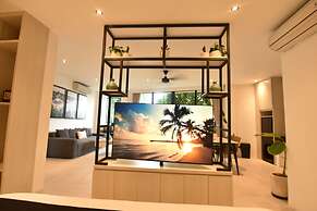 Onyx Beach Hotel