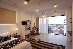 Onyx Beach Hotel