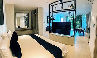 Onyx Beach Hotel