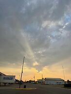 Outlook Motor Hotel
