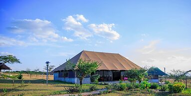 Endeem Mara Resort