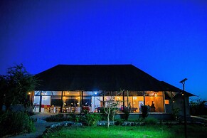 Endeem Mara Resort