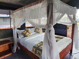 Endeem Mara Resort