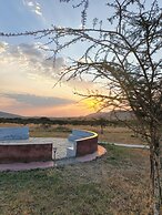 Endeem Mara Resort