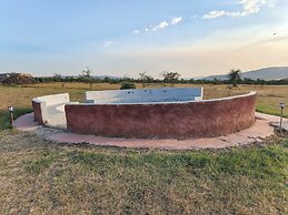 Endeem Mara Resort