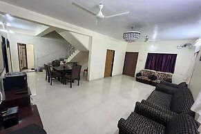 Savitri Bungalow