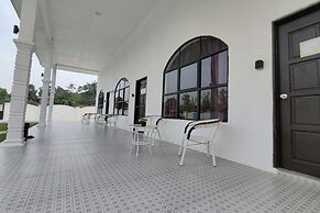 Grand Aeden Villa