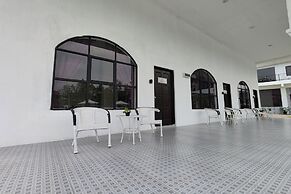 Grand Aeden Villa