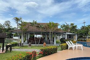 Baan Sanuan Resort