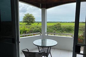 Baan Sanuan Resort