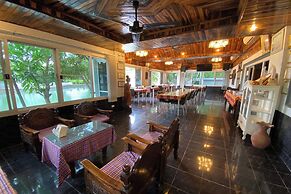 Baan Sanuan Resort