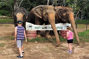Snooze Inn Phuket