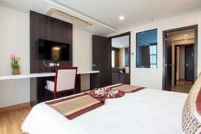 Golden Jomtien Beach Hotel