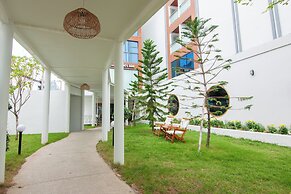 Golden Jomtien Beach Hotel