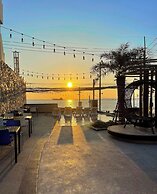 Golden Jomtien Beach Hotel
