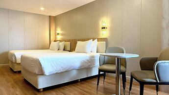 Golden Jomtien Beach Hotel