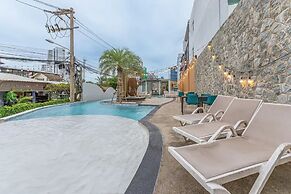 Golden Jomtien Beach Hotel