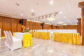 Golden Jomtien Beach Hotel