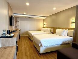 Golden Jomtien Beach Hotel